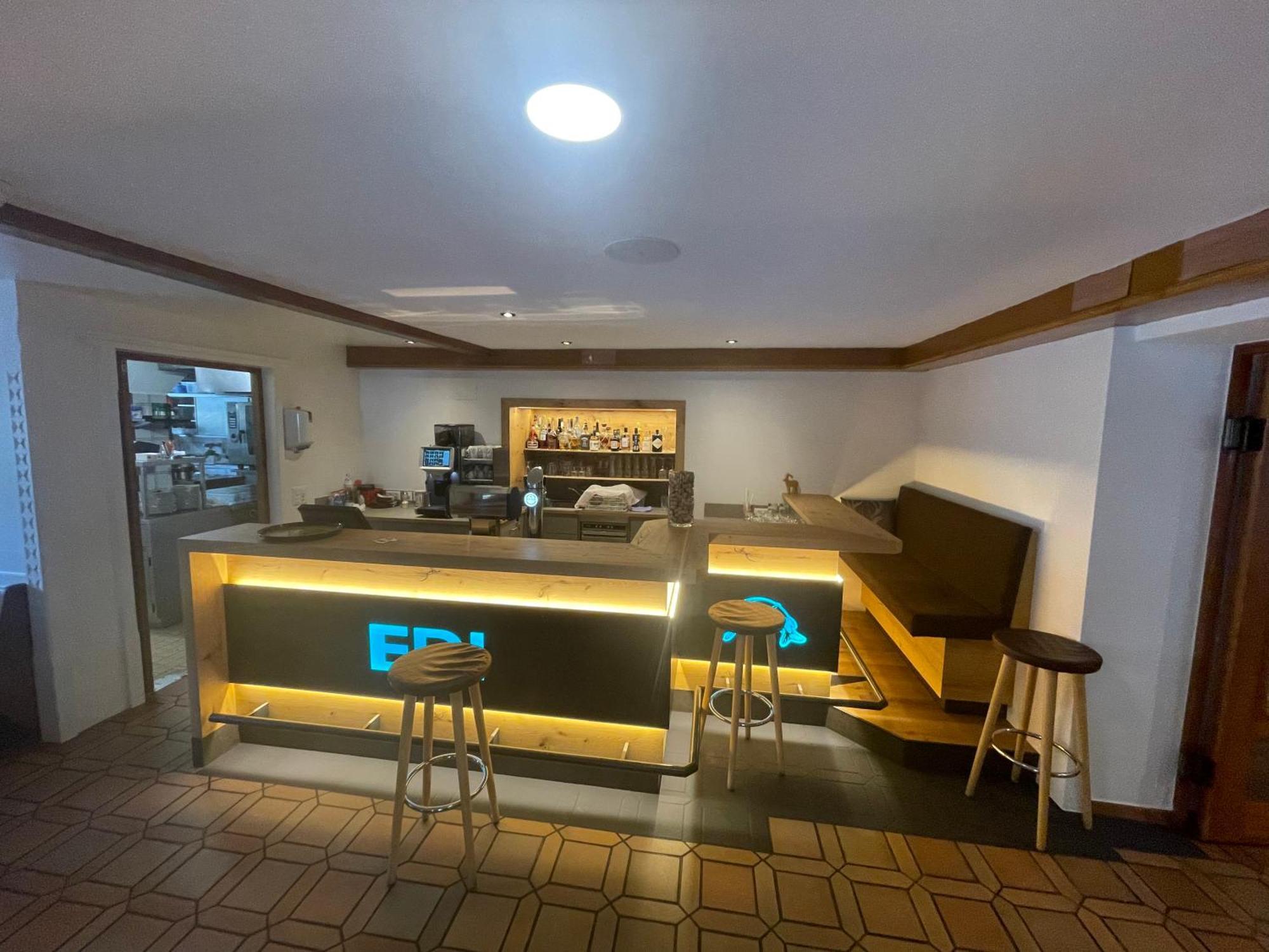 Hotel Edi 삼나운 외부 사진